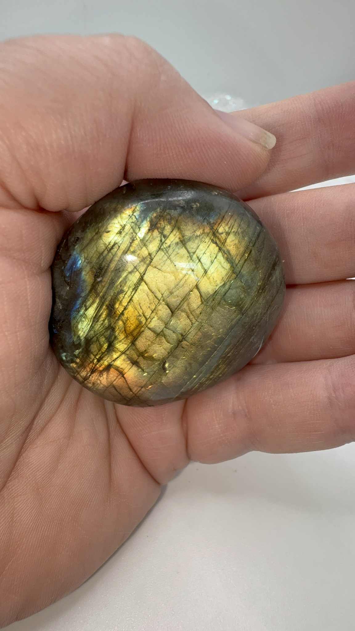 Labradorite Palmstone