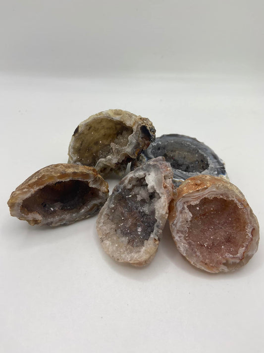 Oco Quartz Geode Half